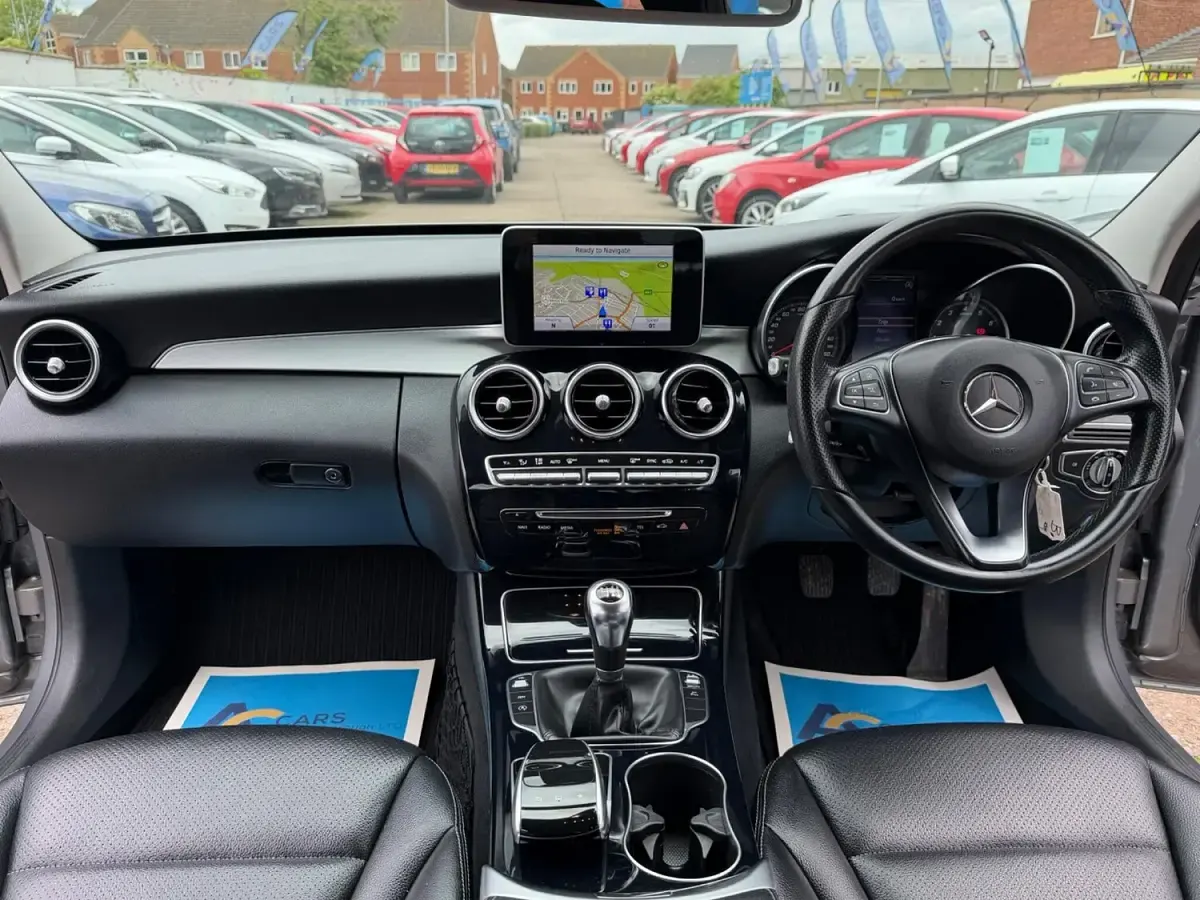Used Mercedes C200 184 HP (135 kW) 2014 Silver Sedan