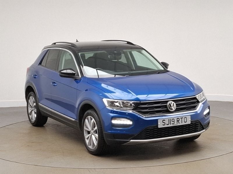 Blue Used 2019 VW T-Roc Design SUV | £16,298 (Fair price) - Image 1/4