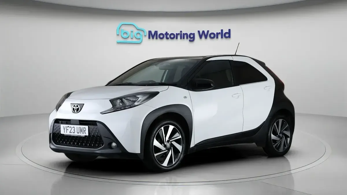 Used Toyota Aygo X 72 HP (52 kW) 2023 White SUV