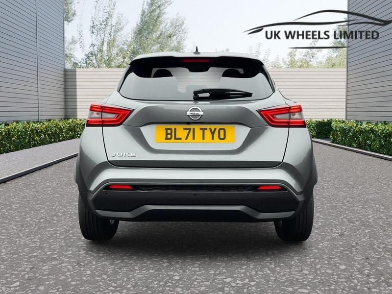Used Nissan Juke N-Connecta 2022 Grey SUV