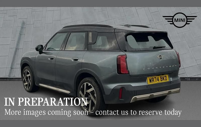 Used Mini Countryman Exclusive 170 HP (125 kW) 2024 Green SUV