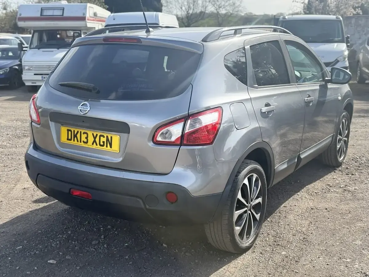Used Nissan Qashqai 360º 117 HP (86 kW) 2013 Grey SUV