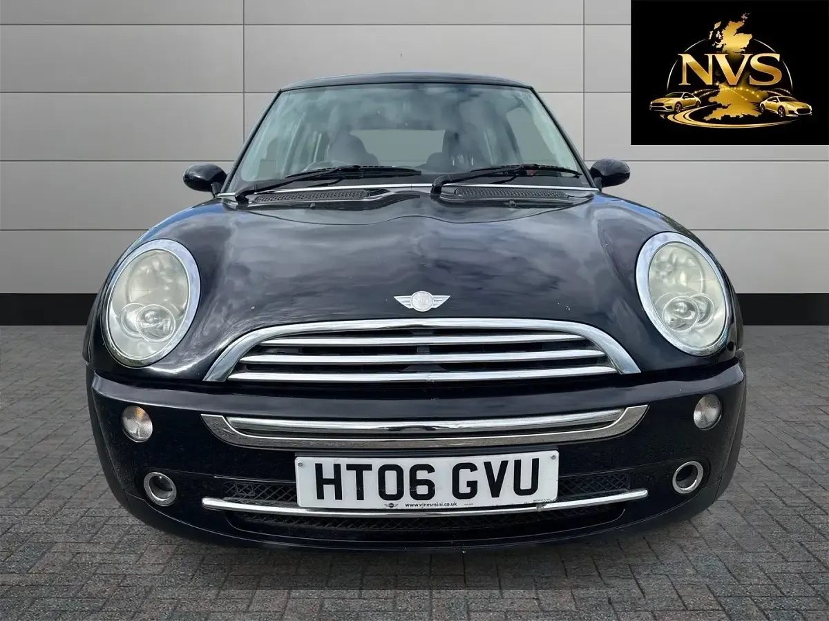 Używany Mini Cooper Hatch 2006 Czarny Hatchback