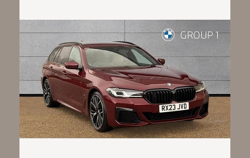 Used BMW 520 M Sport 187 HP (137 kW) 2023 Red Estate