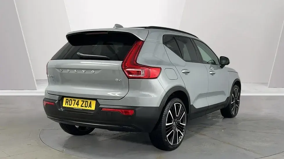 Usado Volvo XC40 Ultra 2025 Gris SUV