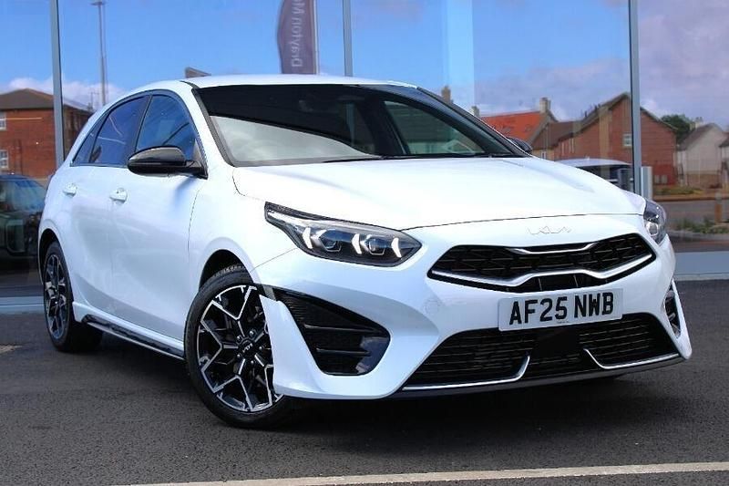 White Used 2025 Kia Ceed GT GT-Line Hatchback | £21,239 (Fair price) - Image 1/3