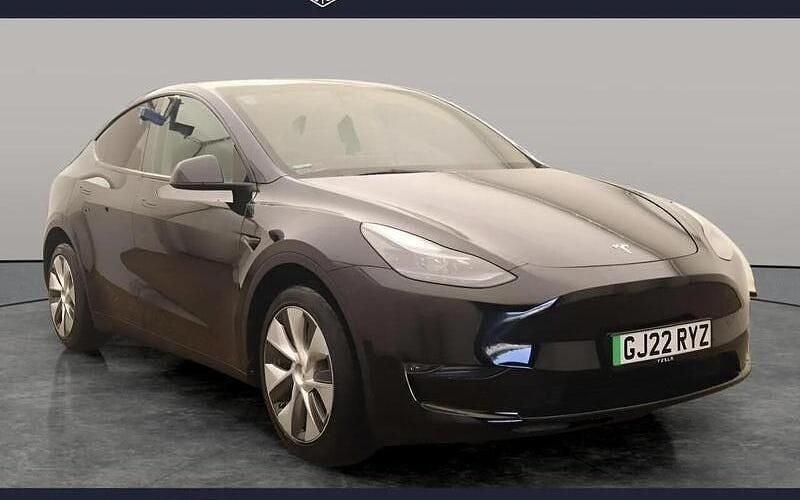 Used 2023 Tesla Model Y Long Range SUV | £24,490 (Good price) - Image 1/3