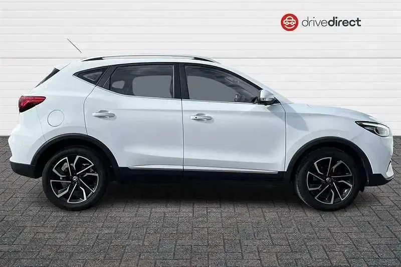 Używany MG ZS Exclusive 111 KM (81 kW) 2022 Biały SUV