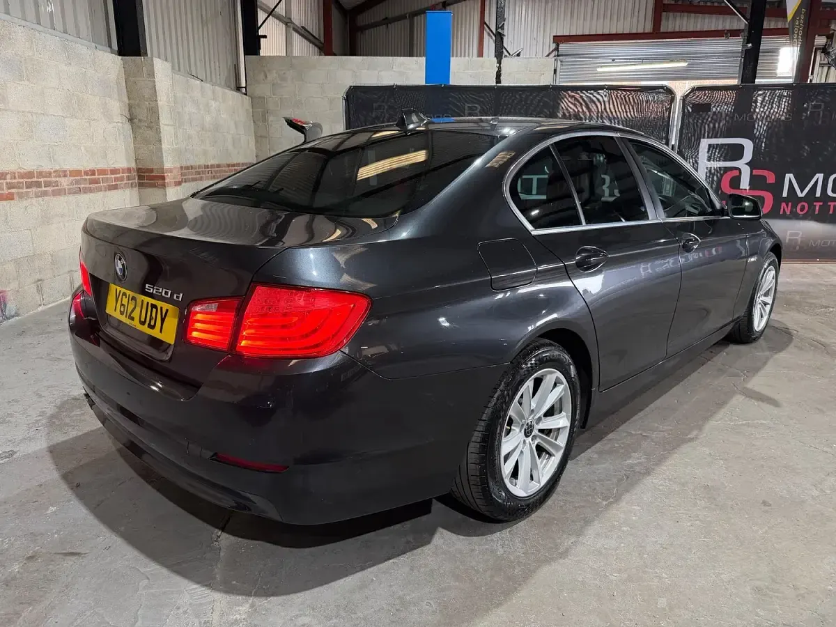 Used BMW 520 Efficient Dynamics 184 HP (135 kW) 2012 Grey Sedan