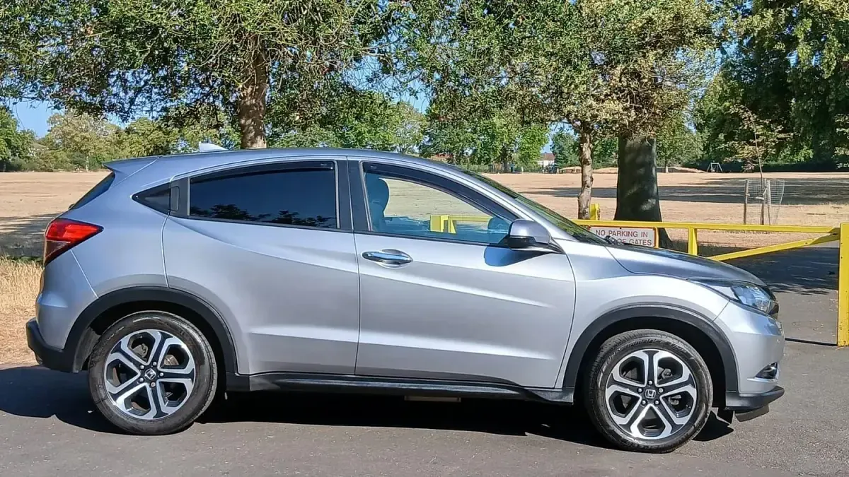 Used Honda HR-V SE 130 HP (95 kW) 2017 Silver SUV