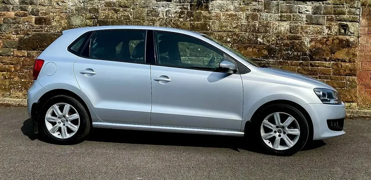 Used VW Polo SE 90 HP (66 kW) 2010 Silver Hatchback