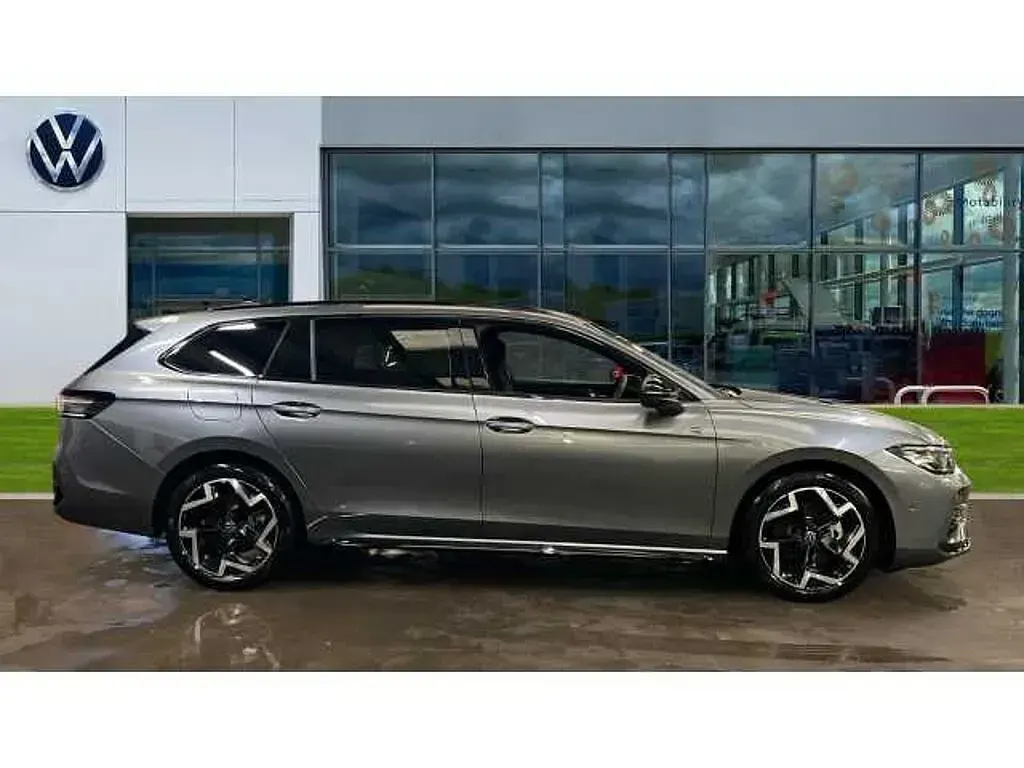 New VW Passat 150 HP (110 kW) 2026 Estate