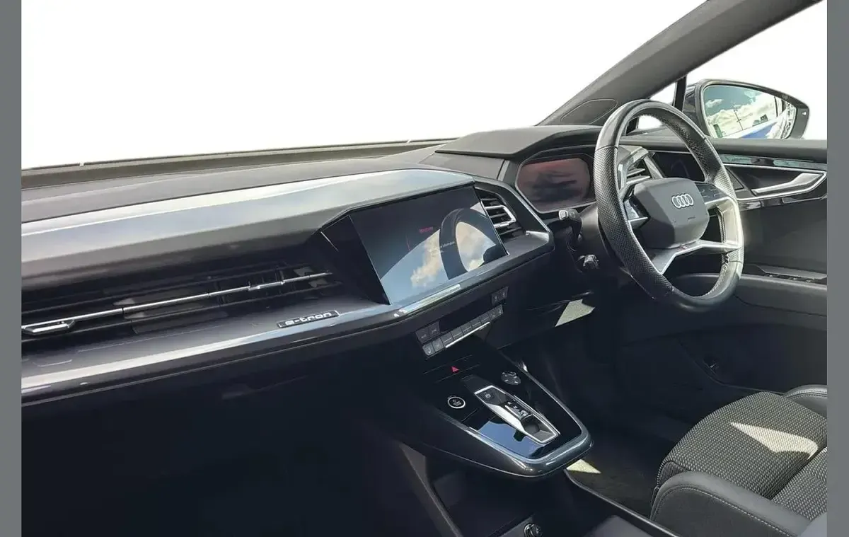 Used Audi Q4 e-tron S-Line 150 kW (204 HP) 2023 Blue SUV