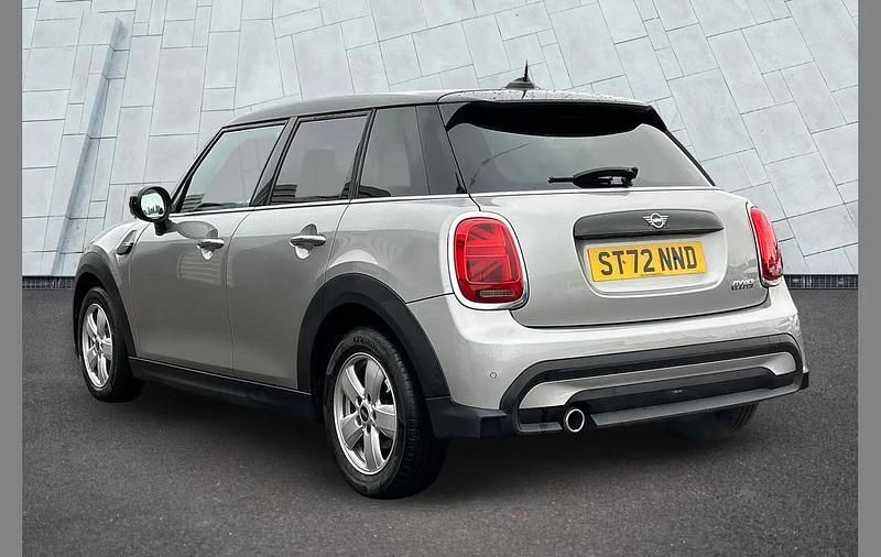 Used Mini Cooper Classic 134 HP (98 kW) 2022 Silver Hatchback