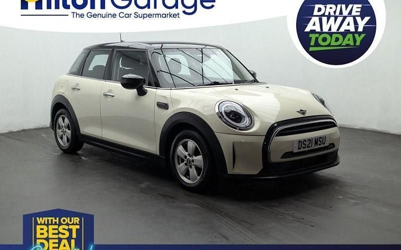 Used Mini Cooper Classic 136 HP (100 kW) 2022 Hatchback