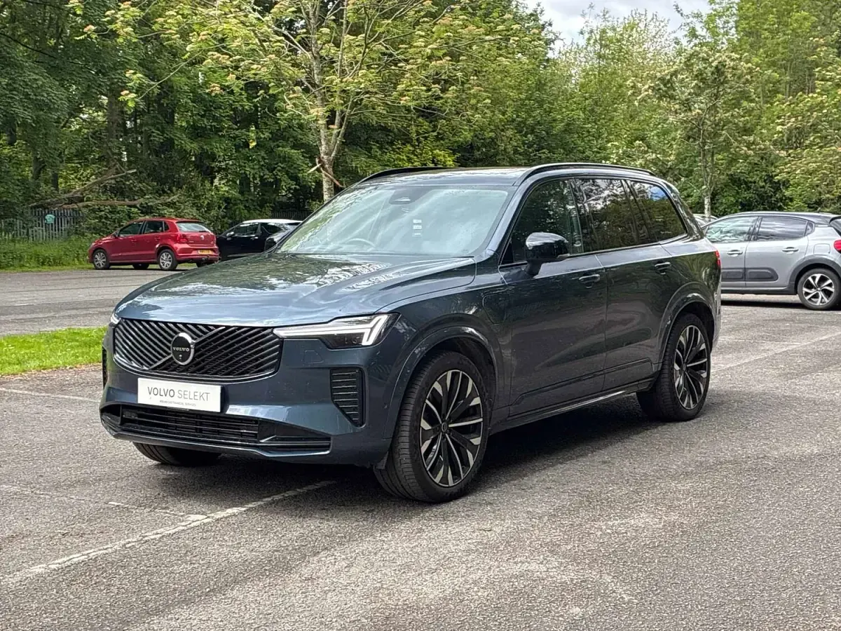 Used Volvo XC90 Ultra 455 HP (334 kW) 2025 Blue SUV