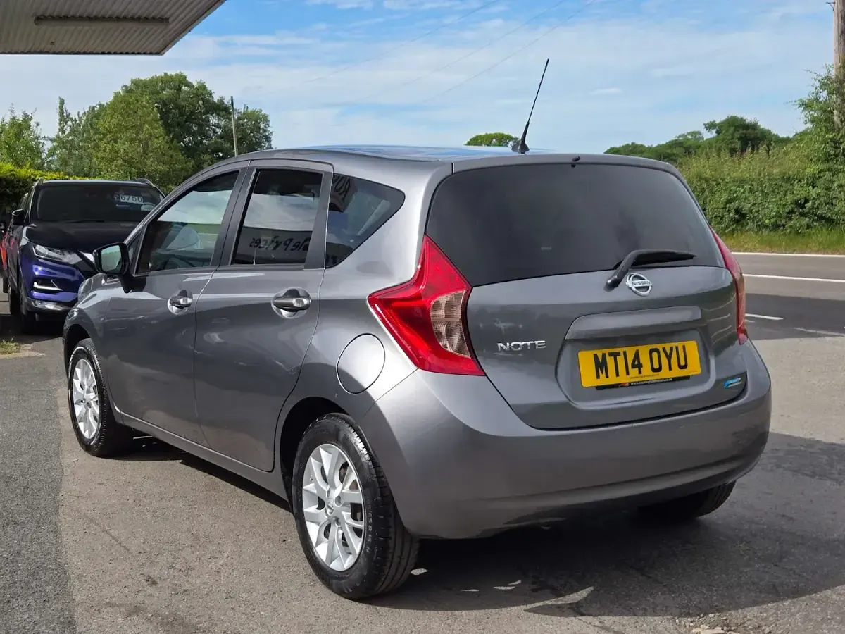 Used Nissan Note Acenta Premium 80 HP (58 kW) 2014 Grey Hatchback