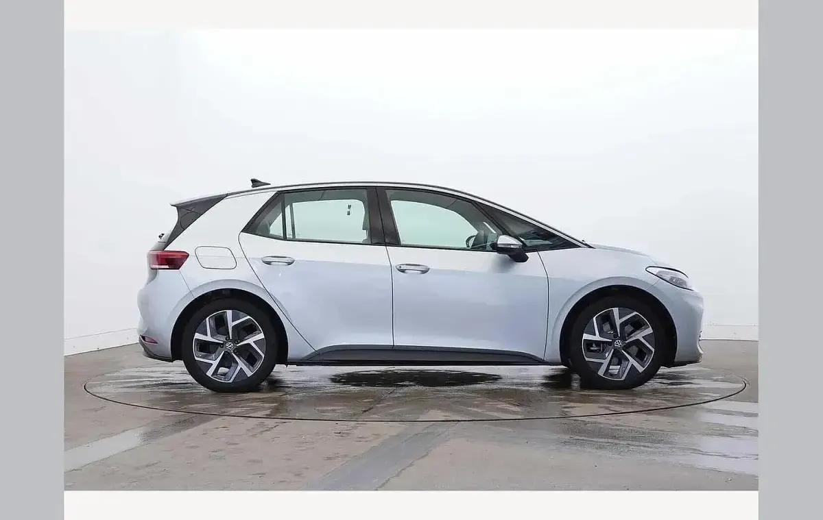 Used VW ID.3 Pro 150 kW (204 HP) 2024 Silver Hatchback