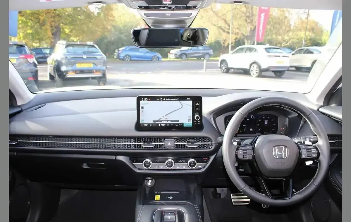 Used Honda ZR-V Sport 184 HP (135 kW) 2024 Platinum white SUV