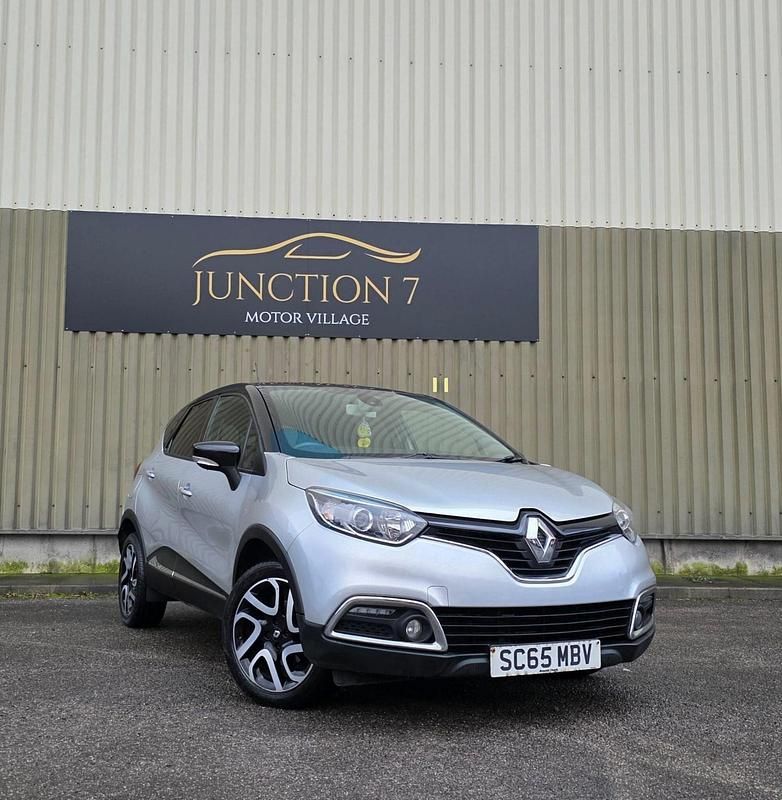 Second-hand Renault Captur Dynamique 90 CP (66 kW) 2015 Negru SUV
