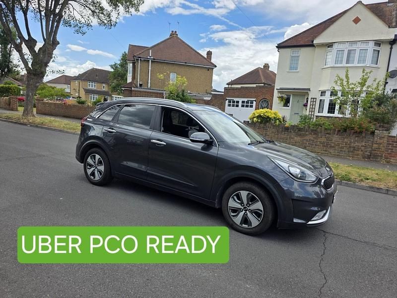 Grey Used 2018 Kia Niro 2 SUV | £10,500 - Image 1/4