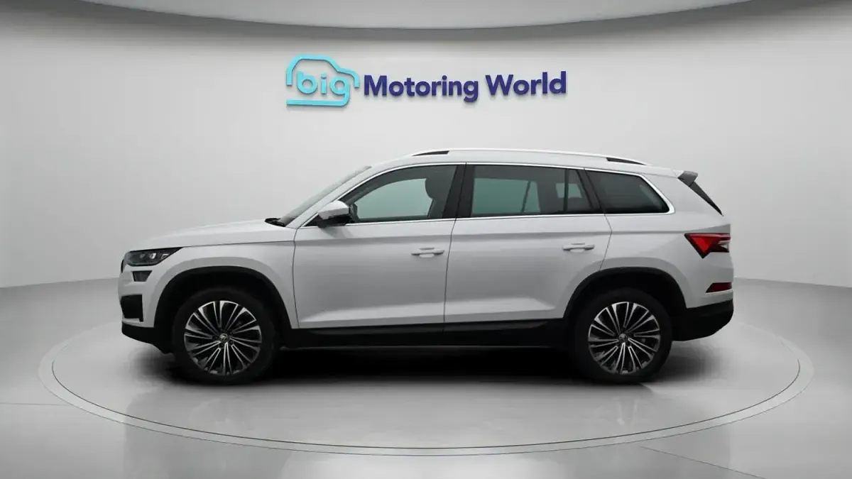 Used Skoda Kodiaq SE L Executive 150 HP (110 kW) 2023 White SUV