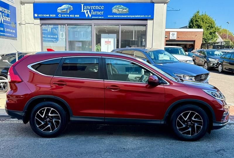 Red Used 2017 Honda CR-V SE Plus SUV | £10,775 (Fair price) - Image 1/3