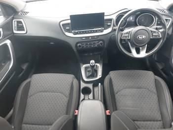 Used Kia Ceed 118 HP (86 kW) 2020 Red Hatchback