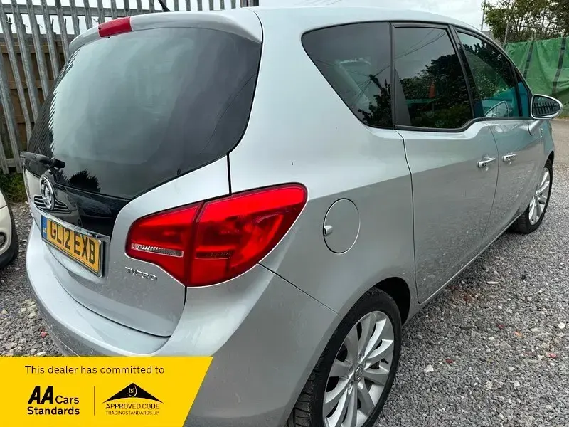 Used Vauxhall Meriva 118 HP (86 kW) 2012 Silver MPV