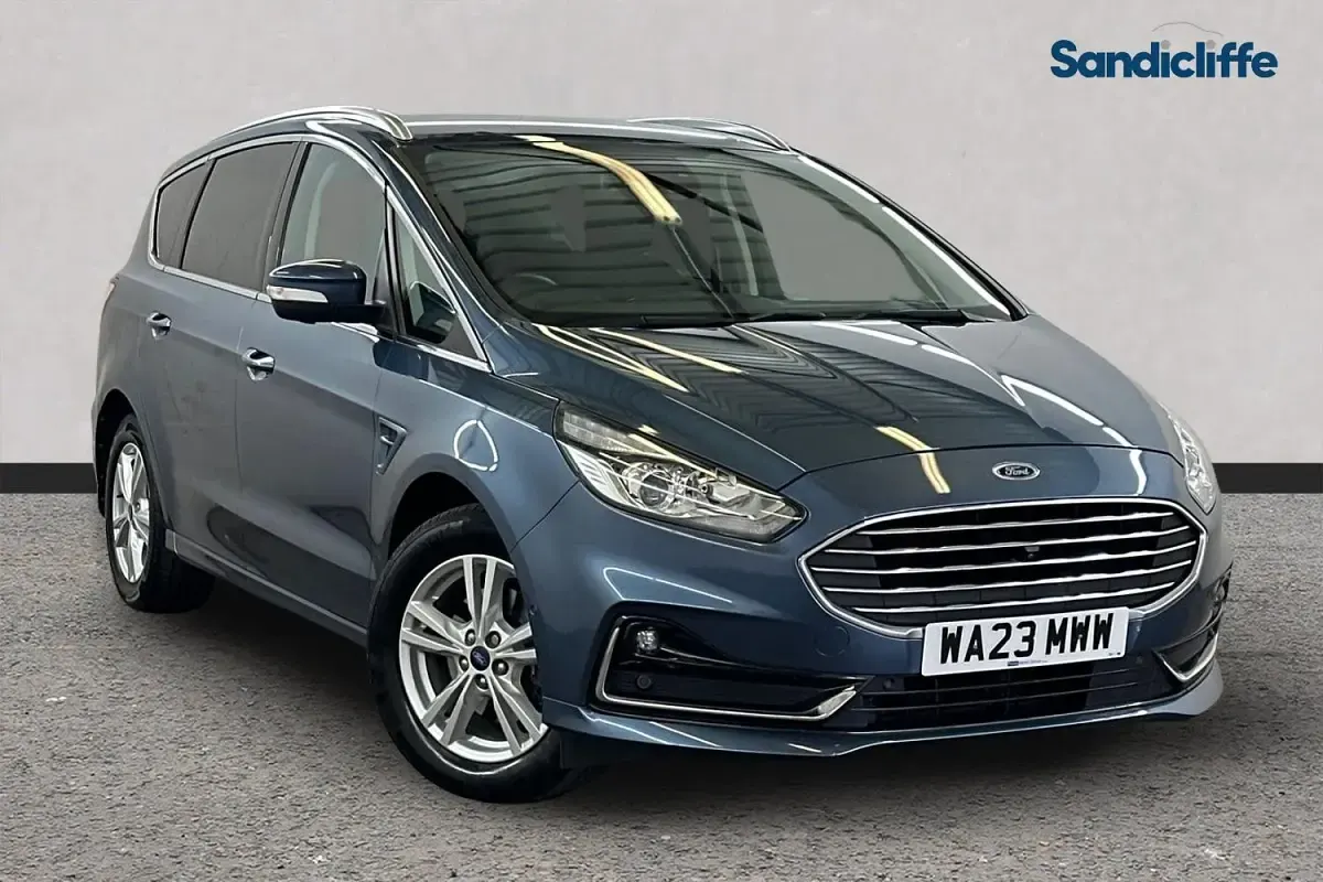 Usado Ford S-MAX Titanium 190 HP (139 kW) 2022 Monovolume