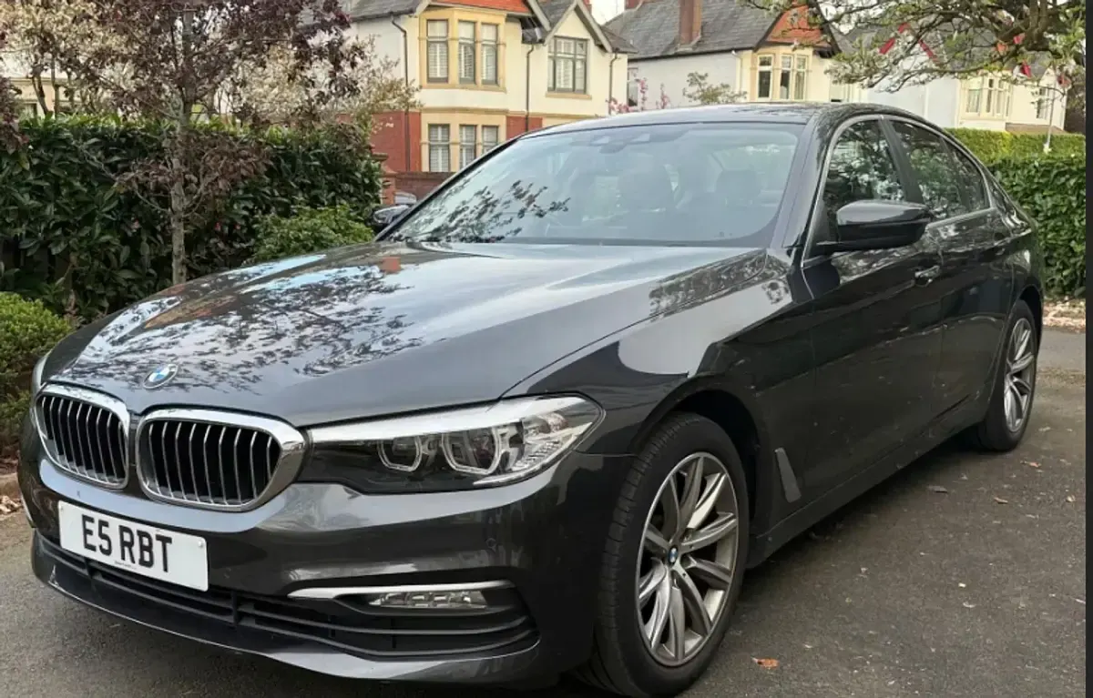 Begagnad BMW 520 Sport Line 190 HK (139 kW) 2018 Grå Sedan