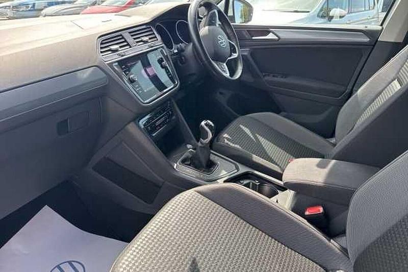 Image 2/4