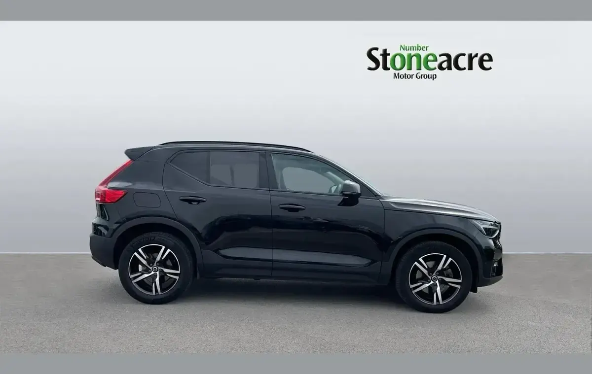 Used Volvo XC40 Plus 163 HP (119 kW) 2023 Black SUV