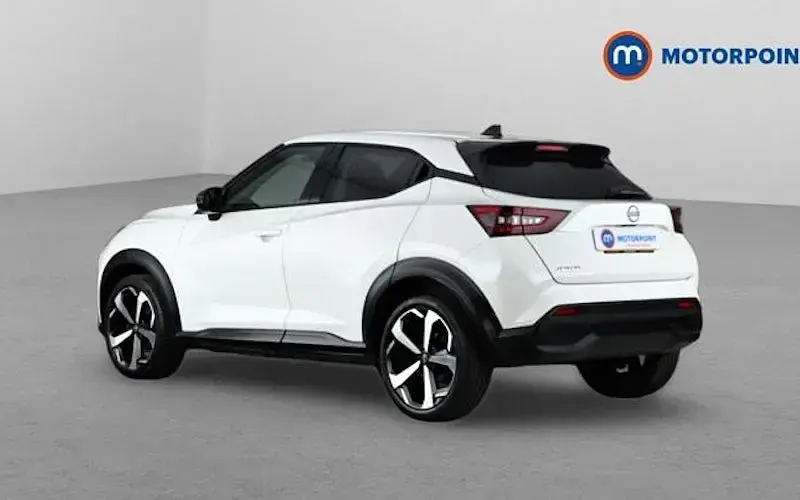 Used Nissan Juke Tekna 114 HP (83 kW) 2023 White SUV