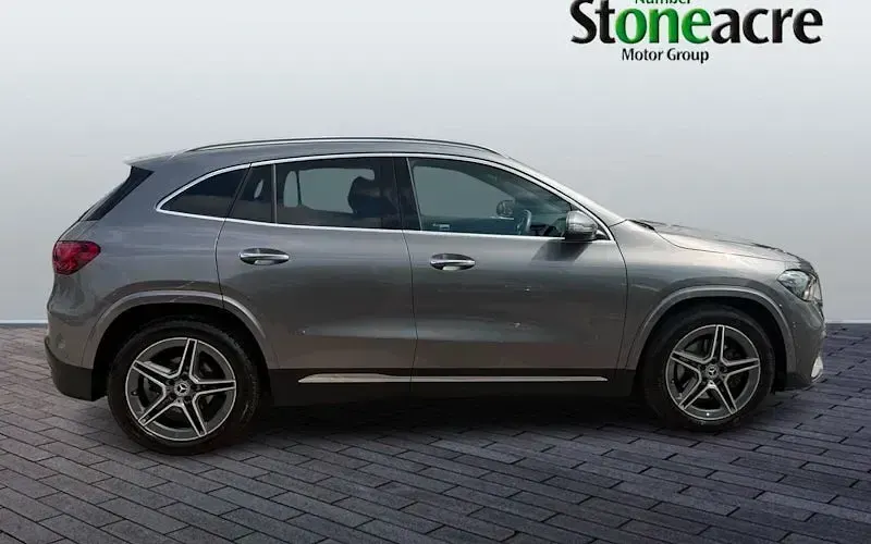 Used Mercedes GLA200 Executive 163 HP (119 kW) 2026 SUV
