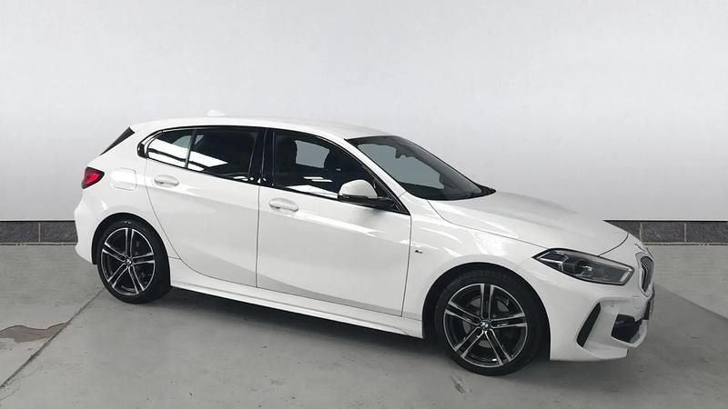 Used BMW 118 M Sport 136 HP (100 kW) 2021 White Hatchback