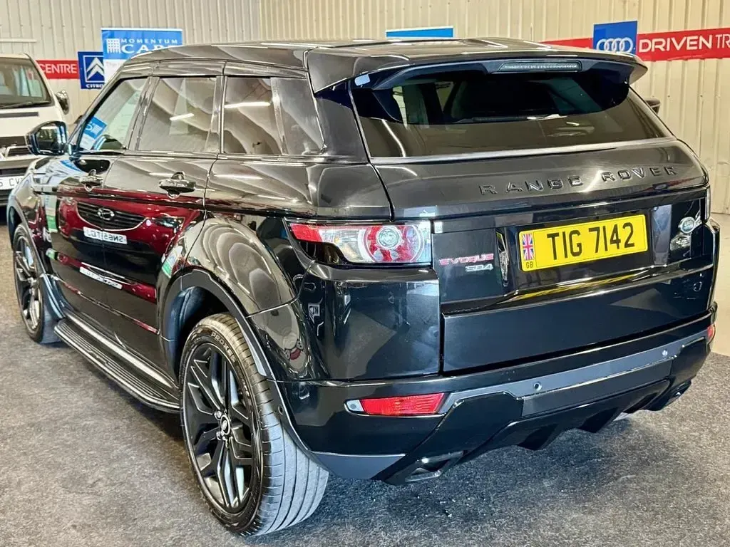 Used Land Rover Range Rover evoque Dynamic 190 HP (139 kW) 2014 Black SUV
