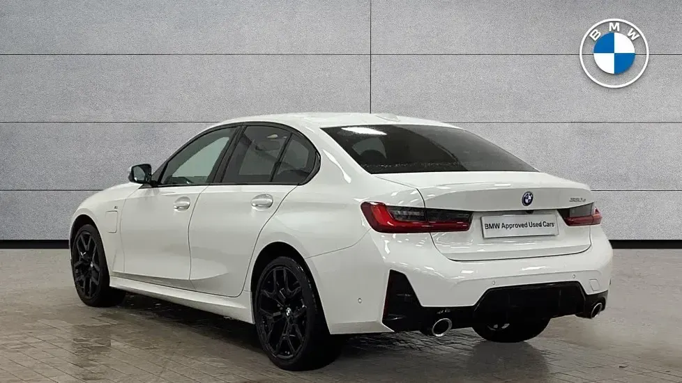 Used BMW 330e M Sport 288 HP (211 kW) 2025 White
