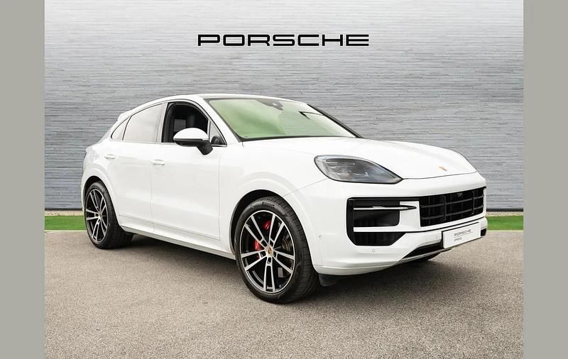 Used Porsche Cayenne S 468 HP (344 kW) 2023 White SUV