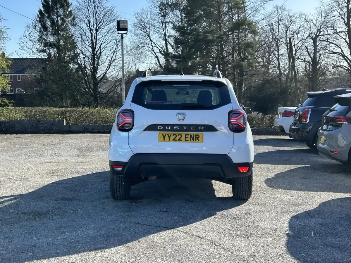 Used Dacia Duster Essentiel 91 HP (66 kW) 2022 White SUV