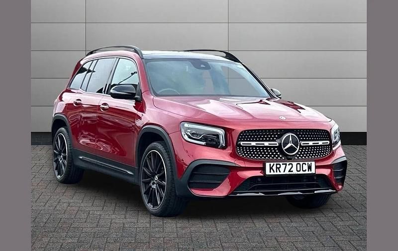 Used Mercedes GLB200 AMG Line Premium Plus 163 HP (119 kW) 2023 Red SUV
