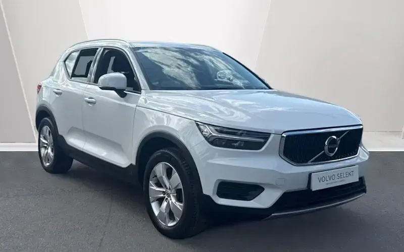 Used Volvo XC40 Momentum 163 HP (119 kW) 2021 SUV