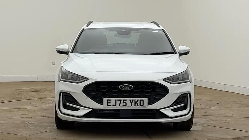 Used Ford Focus ST-Line X 125 HP (91 kW) 2025 White Estate