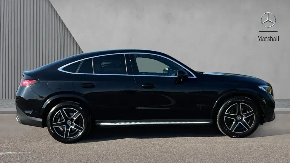 Used Mercedes GLC300 AMG line 258 HP (189 kW) 2023 Obsidian black metallic SUV