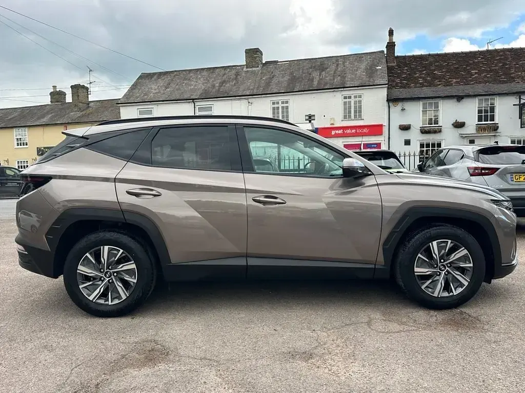 Used Hyundai Tucson SE 150 HP (110 kW) 2023 Bronze SUV