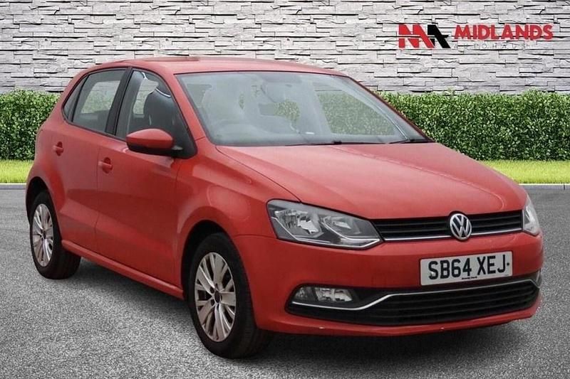Used VW Polo SE 60 HP (44 kW) 2014 Red Hatchback