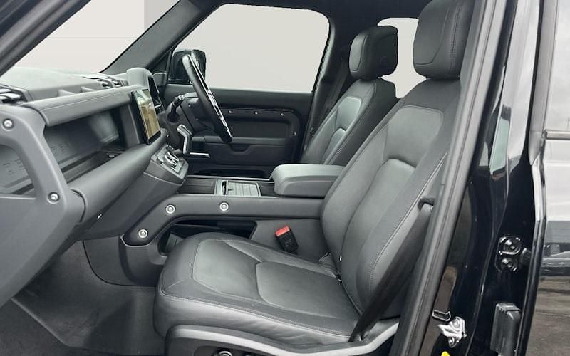 Usado Land Rover Defender HSE Dynamic 249 HP (183 kW) 2025 SUV