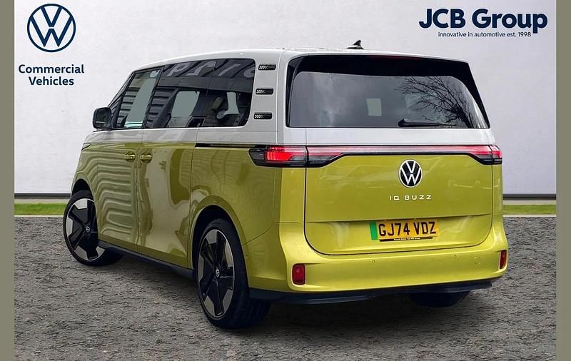 Used VW ID. Buzz Pro 147 kW (200 HP) 2024 White MPV