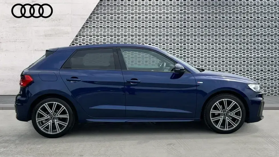 Used Audi A1 S-Line 110 HP (80 kW) 2024 Blue SUV
