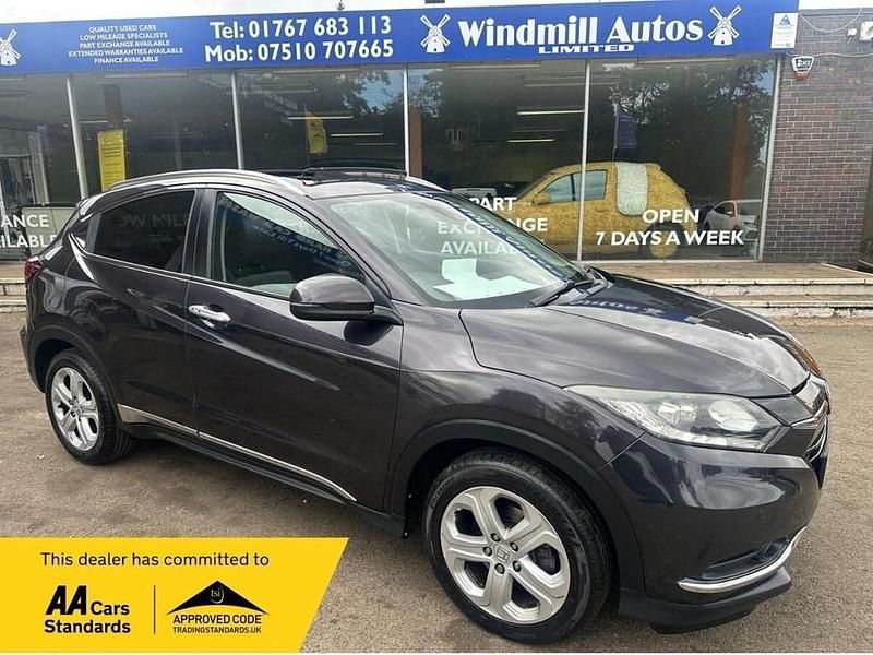 Black Used 2017 Honda HR-V EX SUV | £13,950 (Fair price) - Image 1/4
